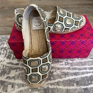 Tory Burch Women's Geometric Espadrilles - Navy and Gold ❗️DEFECTIVE ❗️